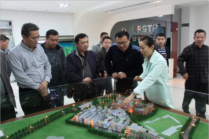 湖南省桃江縣領導、企業(yè)家一行蒞臨常平科技園參觀考察