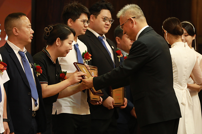 【集團動態】我司受邀出席東莞市謝崗高端裝備制造行業協會（第二屆理事會）就職典禮